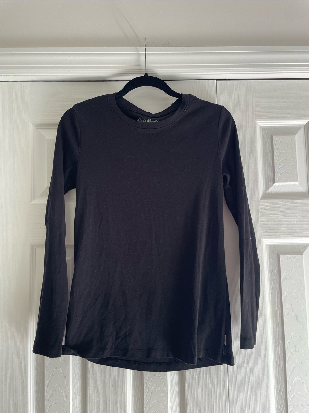 Eddie Bauer Women’s Long-Sleeve Crew Tee - Black